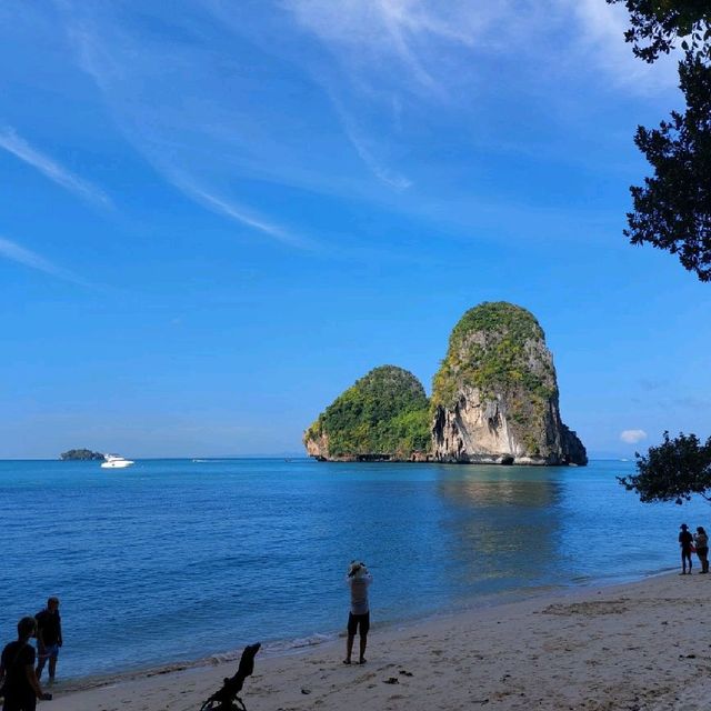 푸른 바다색이 너무나 이쁜 곳 피피섬 😀 푸른 바다색이 너무나 이쁜 곳 피피섬 😀