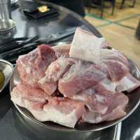 [제주 서귀포 맛집] 흑돼지가 무한리필? "흑돈퍼주는집"