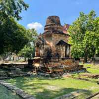 เที่ยววัดเก่าโบราณ วัดเกาะกลาง อ.ป่าซาง จ.ลำพูน 
