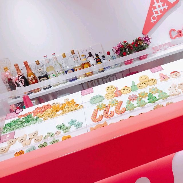 キラキラ、ポップな可愛いお店【Ni7】⭐