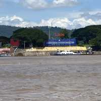 Golden Triangle Buddha, 3 country view 