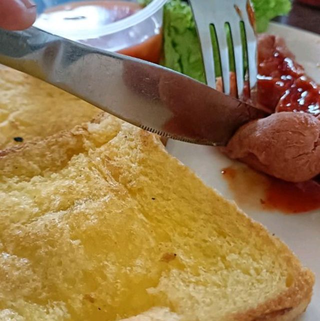 Good food at Mijies Cafe