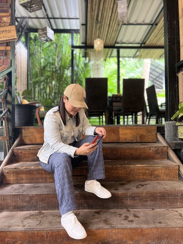 บ้านต้นไม้ คาเฟ่ The Tree House Café 