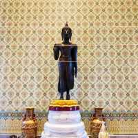 วัดไตรมิตร พระพุทธรูปทองคำ