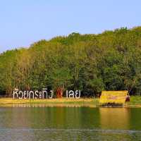 นั่งแพชมวิว กินบรรยากาศที่ ห้วยกระทิง 
