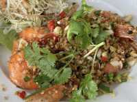 Tsai Eatery คาเฟ่ริมน้ำ บรรยากาศร่มรื่น