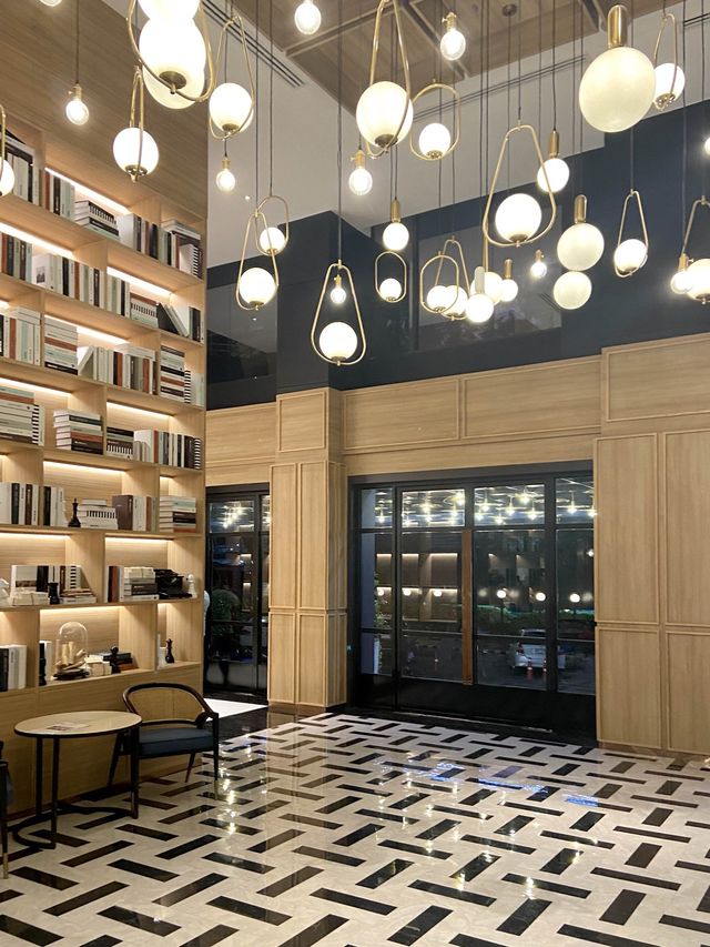 Graph Hotel