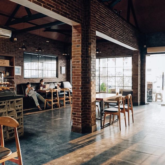 KOLONIAL BISTRO & ROASTERY JAKARTA