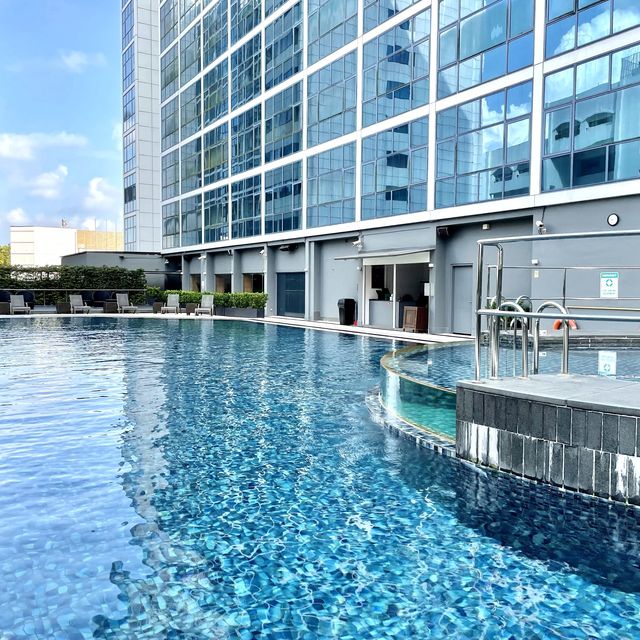 Great pool at Orchard Hotel