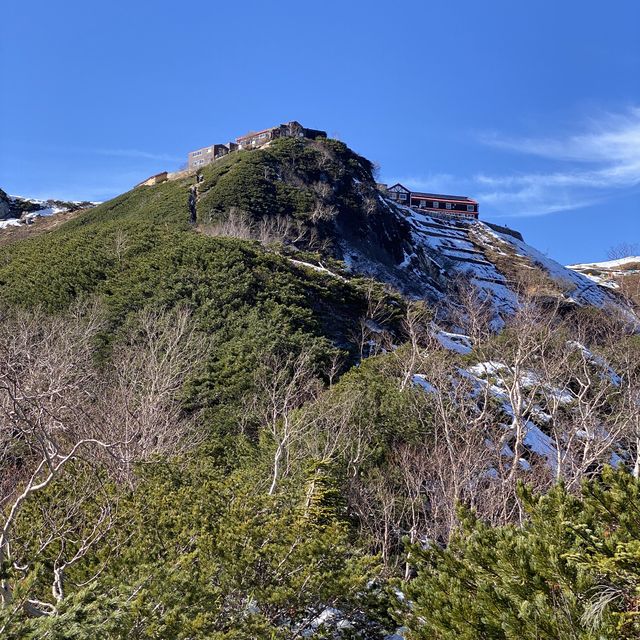 積雪の合戦尾根最後の登り