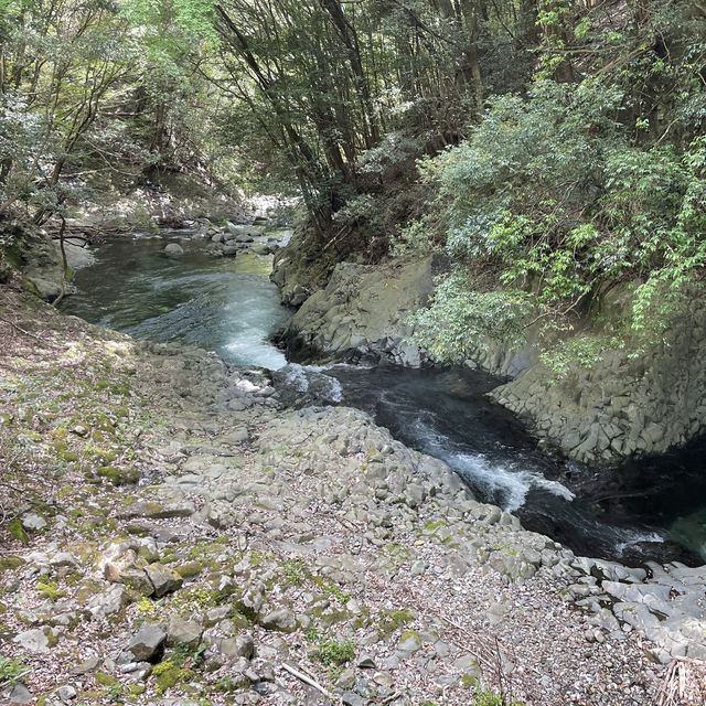 【静岡】マイナスイオンたっぷりの「河津七滝」