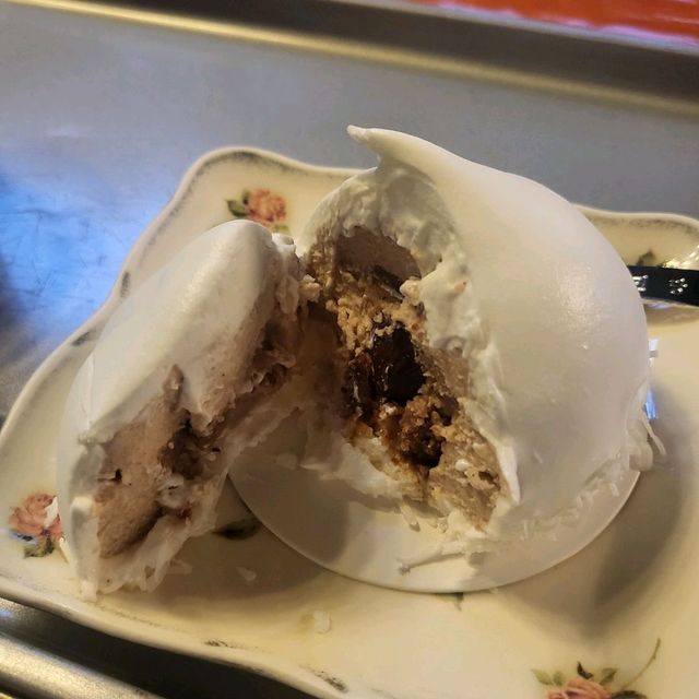 역사와 함께하는 을지로 힙한카페, 커피한약방