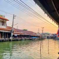 ล่องเรือเที่ยวอัมพวา