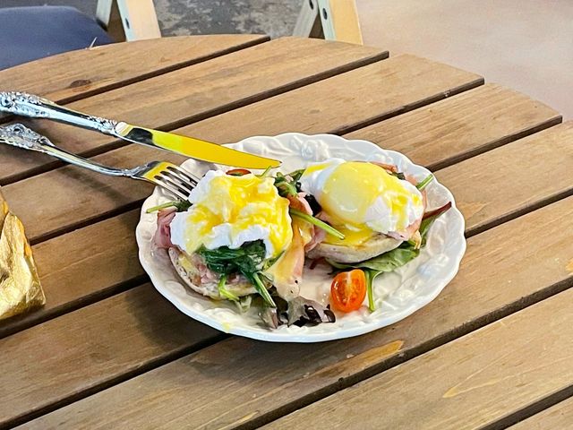 Dog-friendly cafe in the east