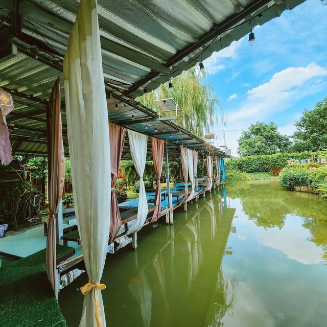 บ้านปลายนาคาเฟ่ นครปฐม