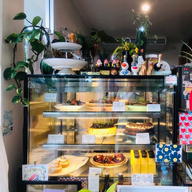 Petite Nature cafe & market