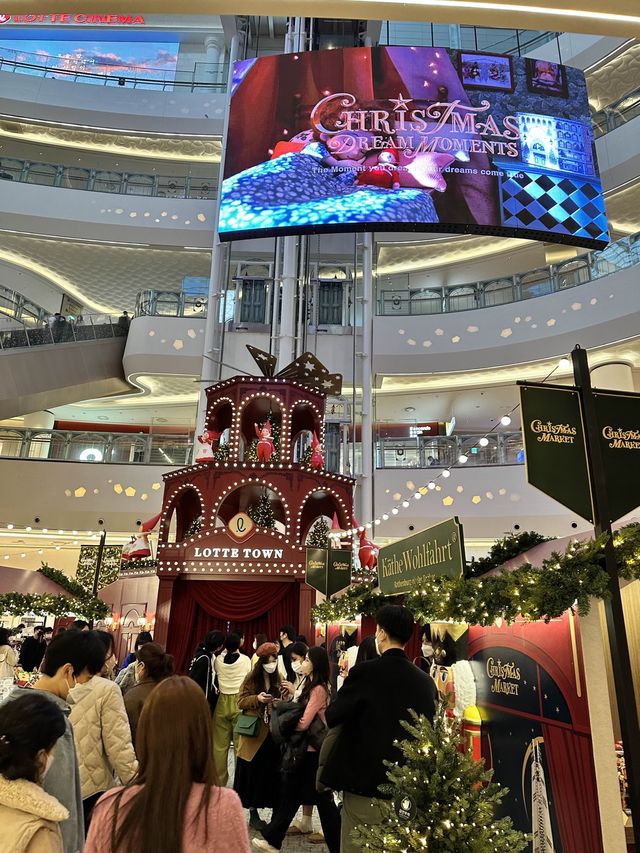 마치 유럽 크리스마스 마켓에 온 듯한 롯데타워 🎅🏻