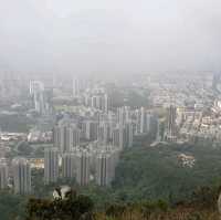 Hiking at Lion Rock Peak