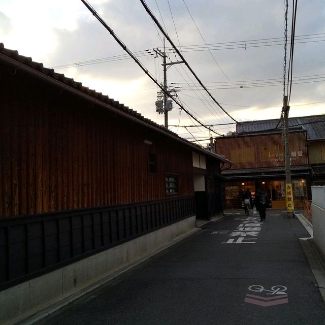 四条河原町 松竹新喜劇からバスを乗り継ぎ京都散歩