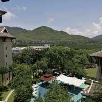 most beautiful resort in Sanya yalong