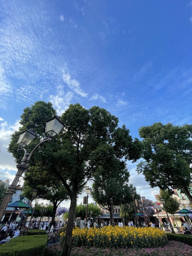 Sunny Sky Days at Shanghai Disneyland🏰🎡