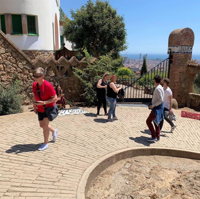 Park Guell ไม่ได้จองมา ไม่ได้เข้าด้านในนะ