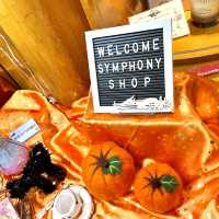 ハロウィン仕様のシンフォニーショップ