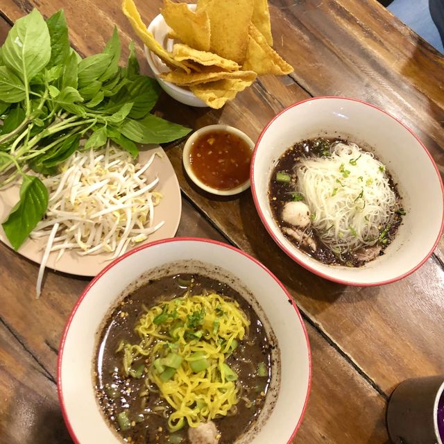 ก๋วยเตี๋ยวนายช่าง