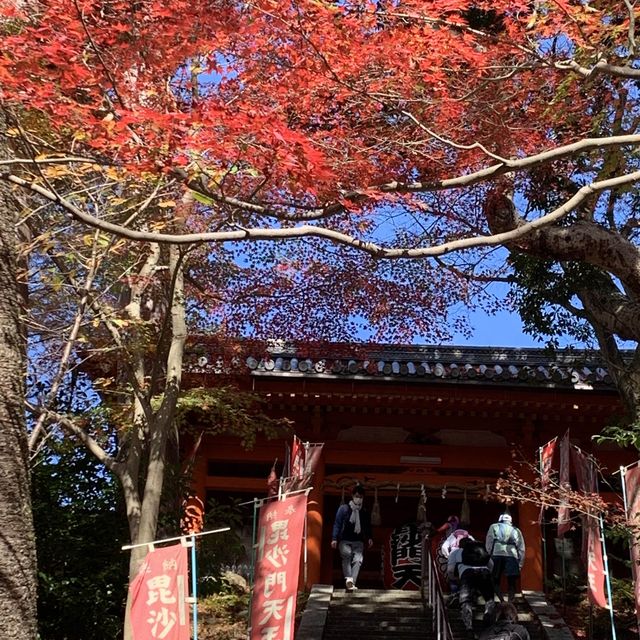 京都の中でも紅葉の穴場スポット　毘沙門堂