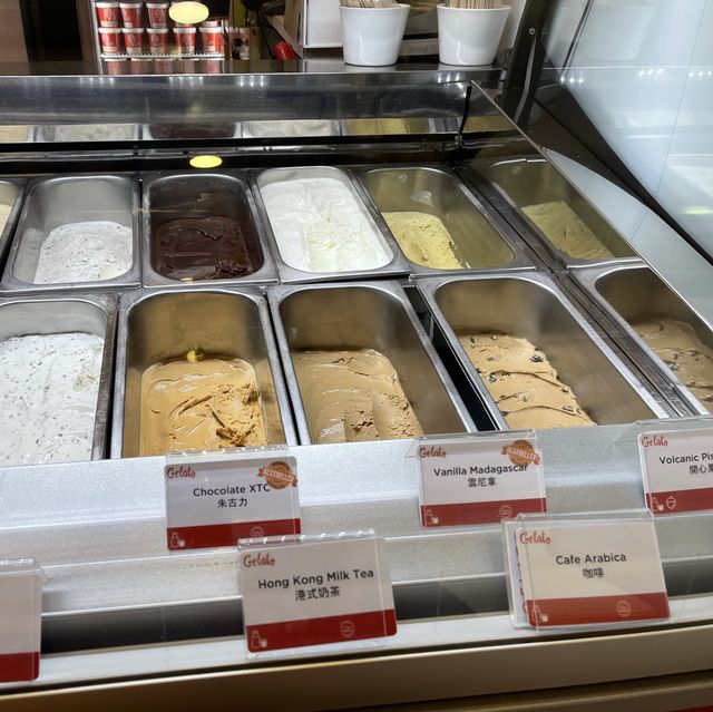 中環天橋下的雪糕店｜XTC Gelato