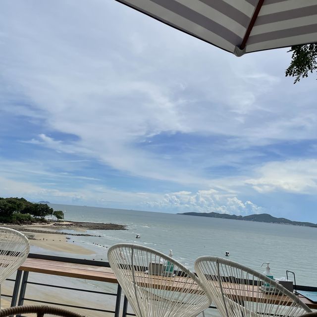 คาเฟ่ในพัทยาวิวหลักล้านนนนนนน 