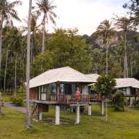 รีสอร์ทลับ ที่ต้องนั่งเรือไป Tinidee Hideaway 