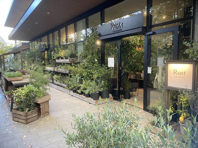 東京都・立川】オシャレな観葉植物の専門店 garage living with plants