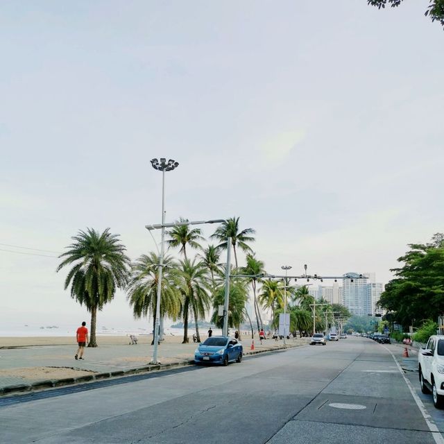 Pattaya Beach in the Morning 🏖️