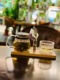 botanical-themed🍃✨cafe