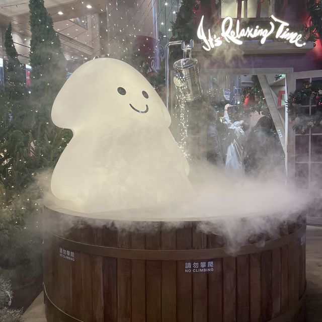 時代廣場松樹森林裝置😍超有聖誕🎄氣氛打卡景 時代廣場松樹森林裝置😍超有聖誕🎄氣氛打卡景