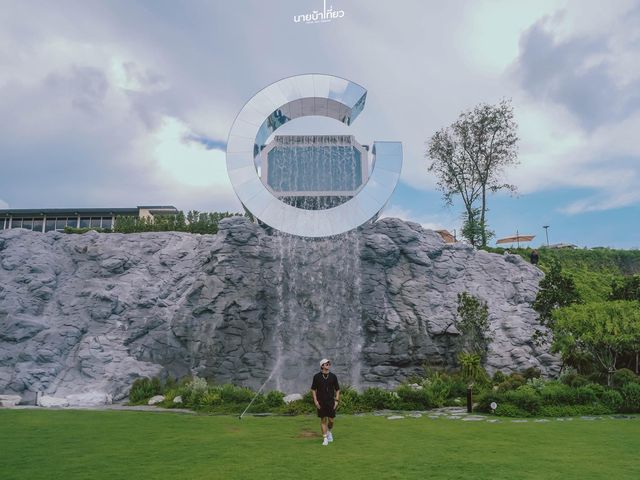 𝗟𝗢𝗙 𝗟𝗔𝗡𝗗 คาเฟ่อวกาศ ชลบุรี 🚀