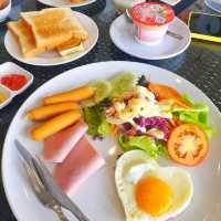 ----------อิ่มอกอิ่มใจที่ "บ้านอิ่มสุข"---------- 