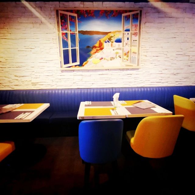 Ouzo Bar & Restaurant~希臘渡假的感覺