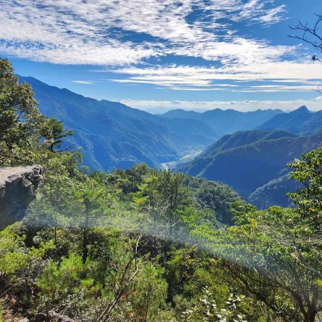 The BoJinJiaShan Hiking Trial