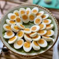 เรียบแต่หรู ที่เน้นบรรยากาศล้านนา ริมแม่น้ำกกเต็มๆ