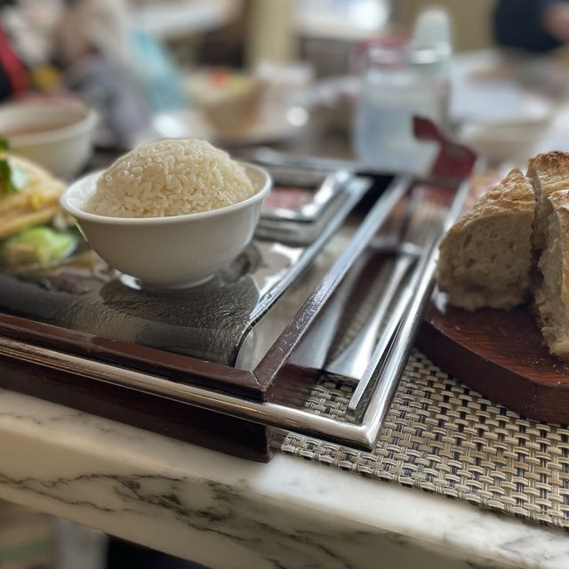 知名亞洲海南雞飯，文華東方酒店cafe causette 