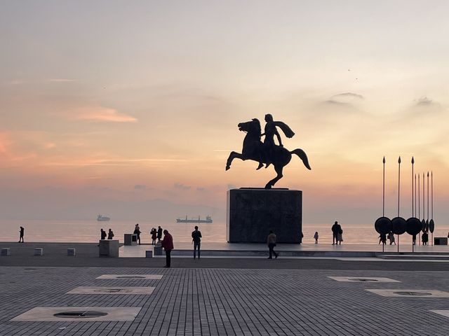 Thessaloniki - A Waterfront City 