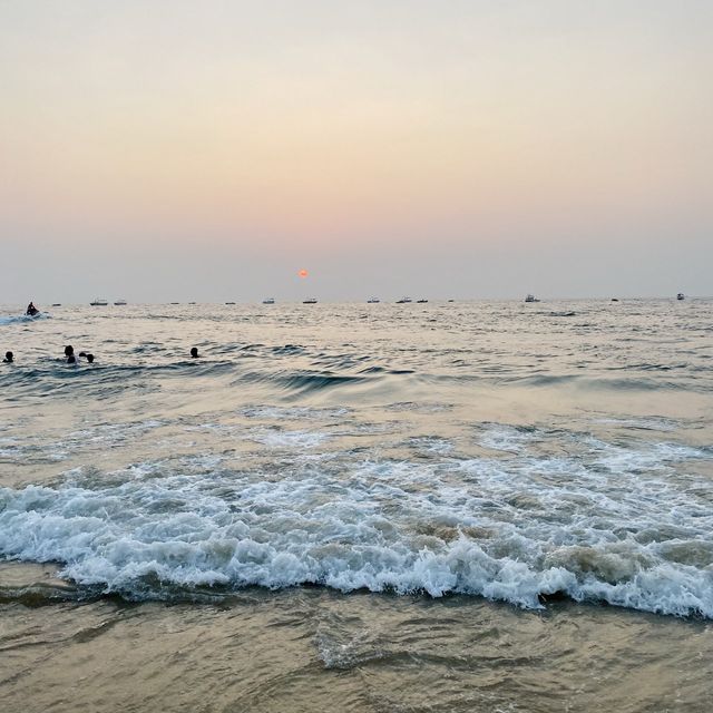 Candolim Beach 🏖, Goa, India