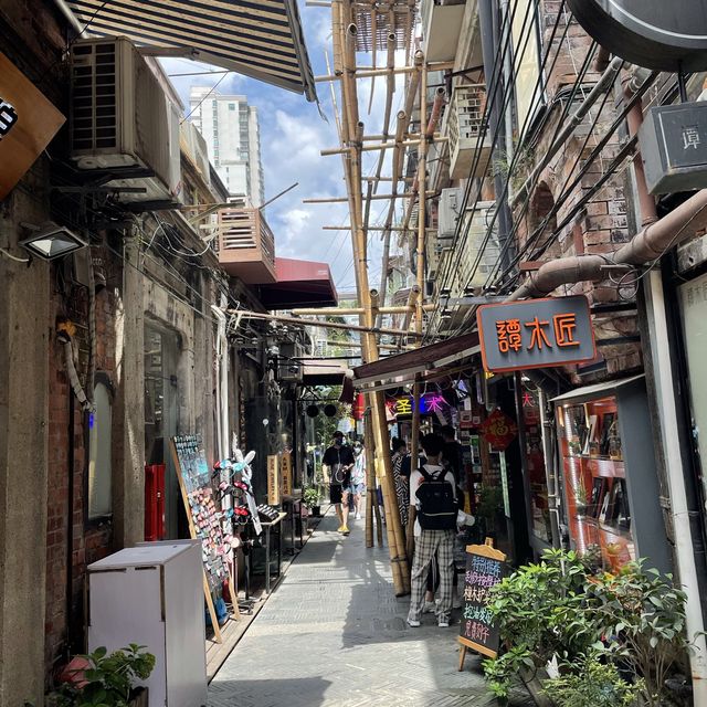 Great vibes at Tianzifang!  Great vibes at Tianzifang!