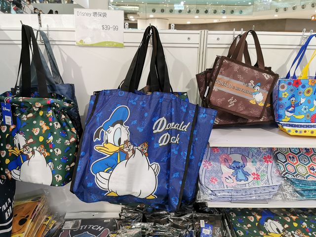 荃灣廣場 donald duck