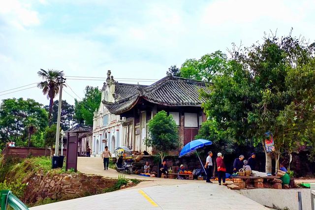 The oldest church in western Sichuan - Shujiawan Catholic Church.