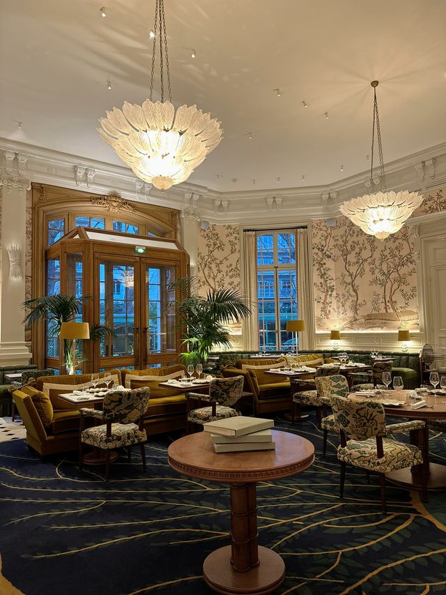 Saint James Paris, the dream mansion.
