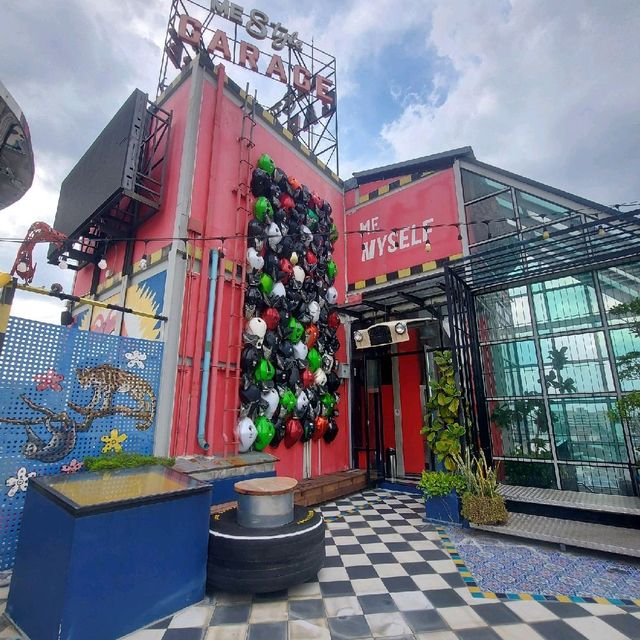 MeStyle GARAGE Hotel โรงแรมสุดชิคย่านห้วยขวาง