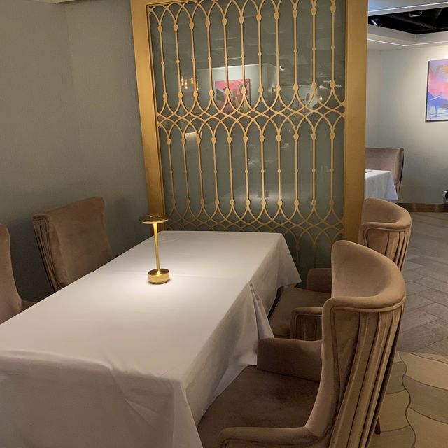 隱藏在中環都爹利街斜路的意法餐廳A Lux～